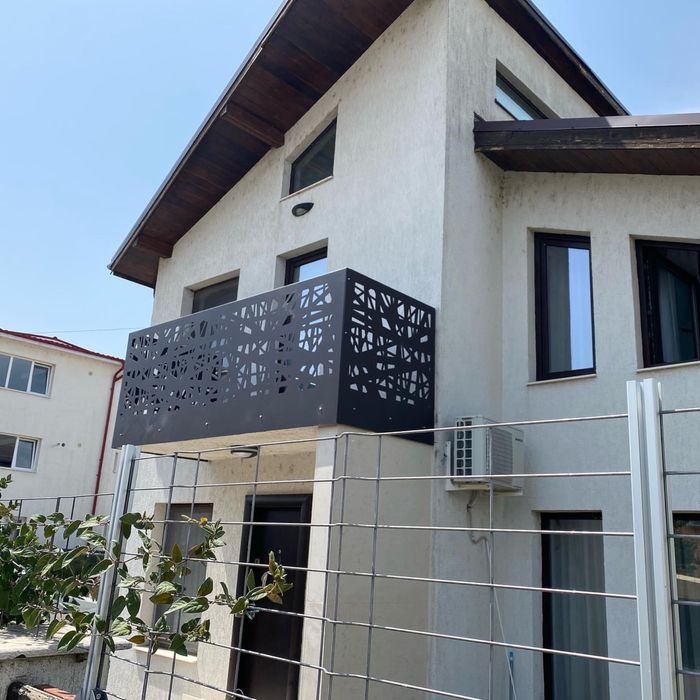 Porti Garduri din Tabla debitate vopsit electrostatic