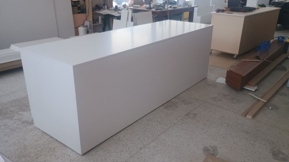 Мебели по поръчка