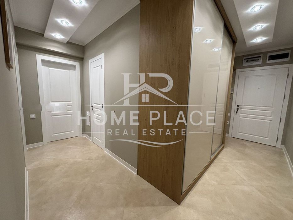 Дава се под наем Тристаен апартамент в Варна, Център - 95 кв.м за 1246.44 € - Снимка #9