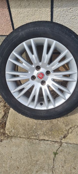 Vând set 4 jante originale Fiat Bravo 2 R16 cu anvelope de vara
