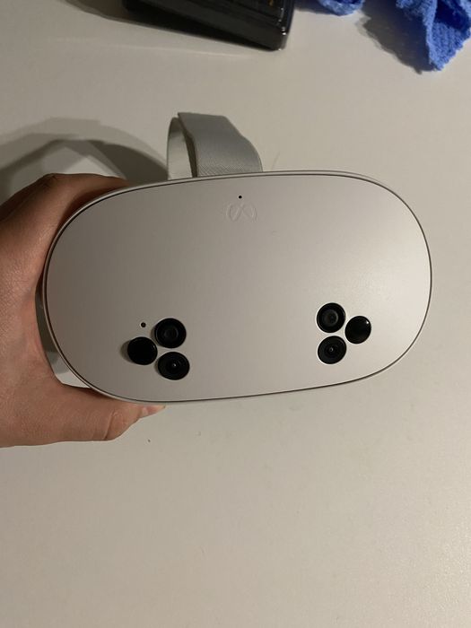 VR шлем Oculus Quest 3S