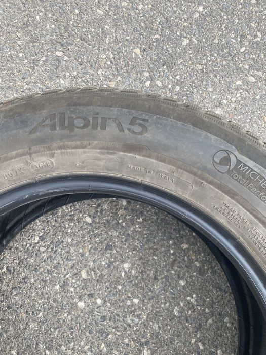 Гуми зимни  MiCHILIN ALPIN 5  215/65/17