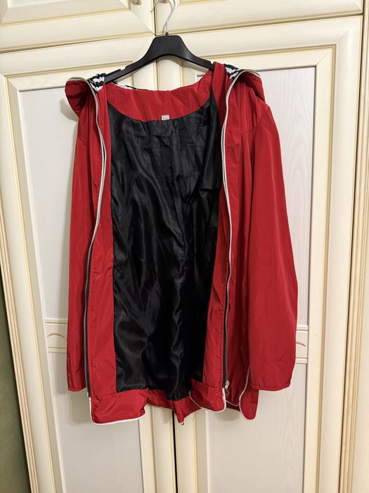 Куртка плащ красный