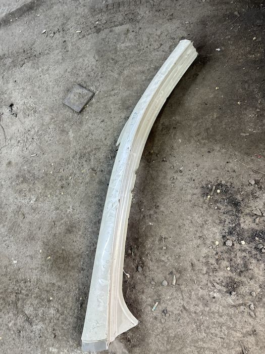 Камри 40 стойка левая