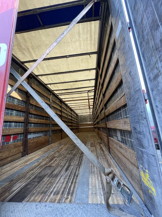 продается полуприцеп в отличном состоянии и в низком цене