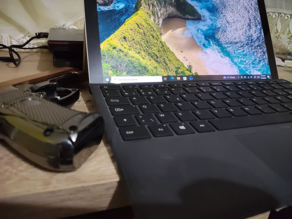Surface Pro 4  1724 i7 gen 6+ cadou- OKAZIE - OFERTĂ