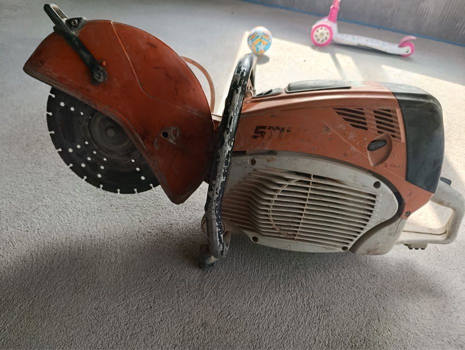 Sthil 700  cu dou lame de schimb