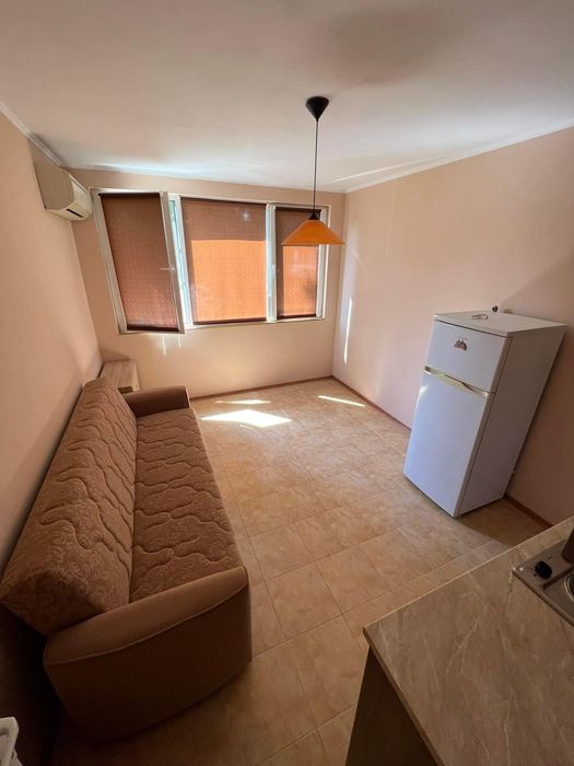 Дава се под наем Двустаен апартамент в Бургас, Зорница - 55 кв.м за 280.5 € - Снимка #4