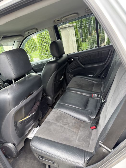 Vând Mercedes ML W163