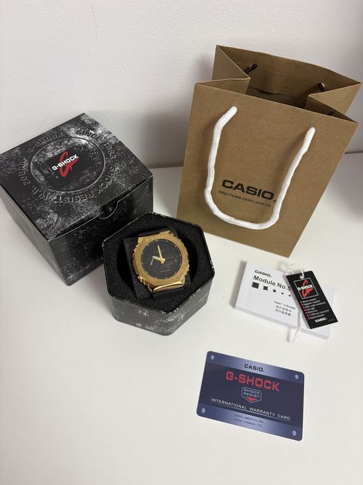 Casio G-Shock GM-2100G – Black & Gold