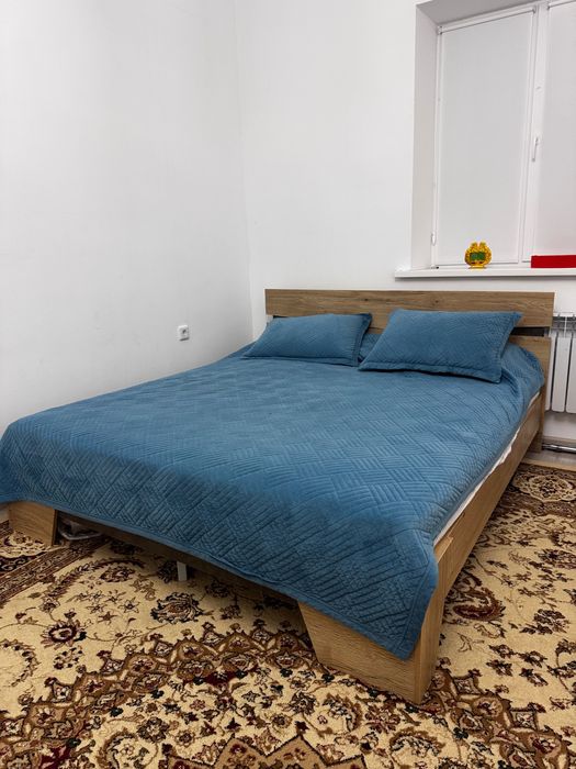 Кровать с тумбой