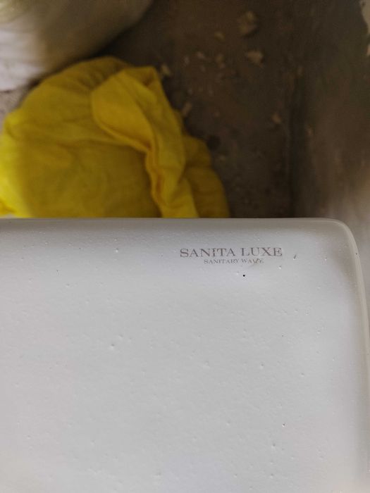 продам унитаз Санита Люкс