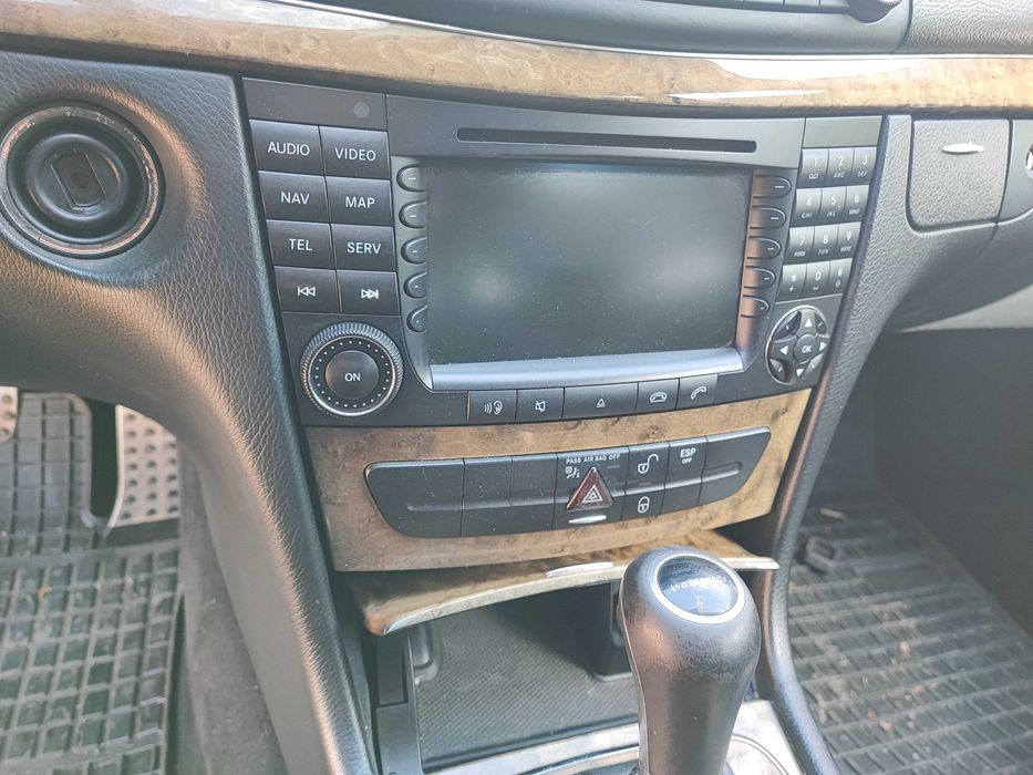 Мерцедес W211 E 320 CDI 224 коня На Части