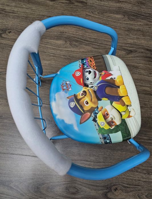 продам новый детский стульчик