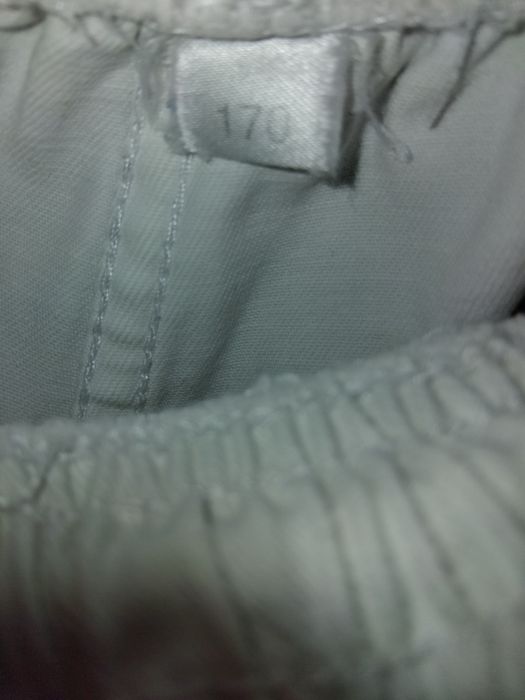 Pantaloni pentru karate