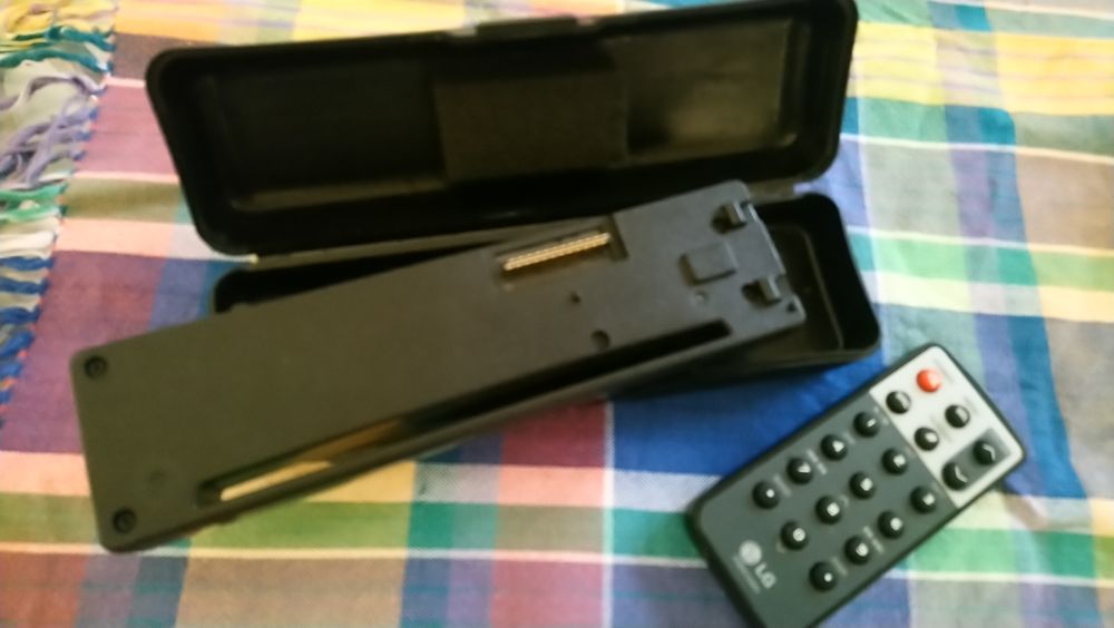 Панел за музика за кола