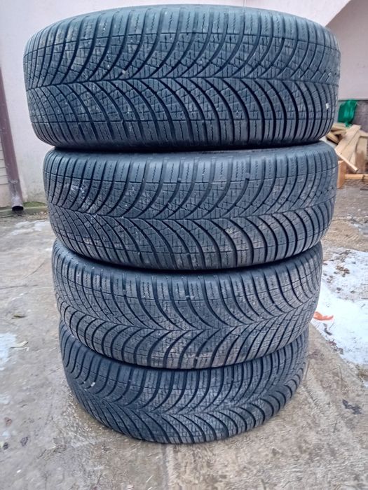 Anv 215 60  r17 Goodyear