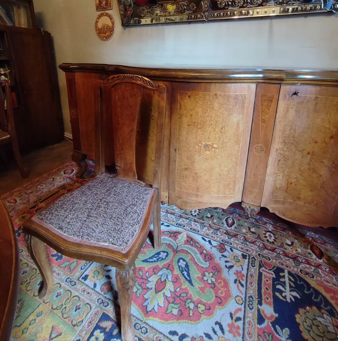 Mobilă de sufragerie Chipendele