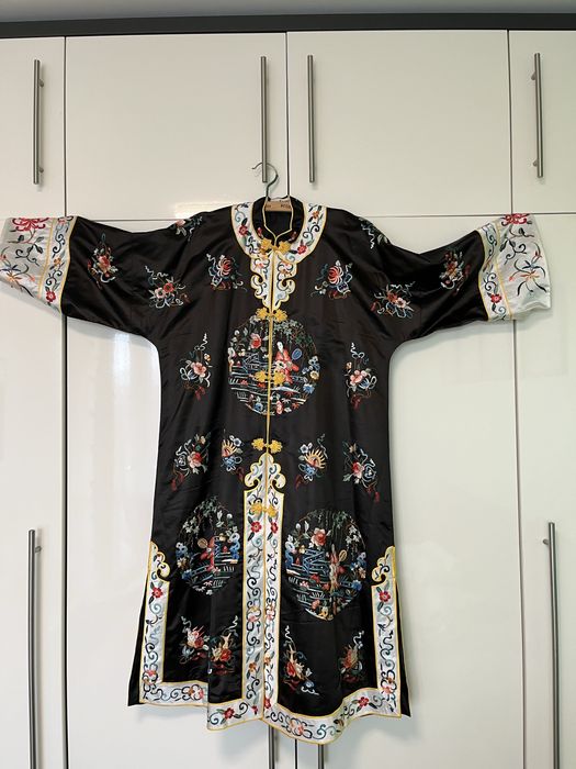 Винтидж китайско бродирано кимоно Синя елегантност Шиноазър рокля