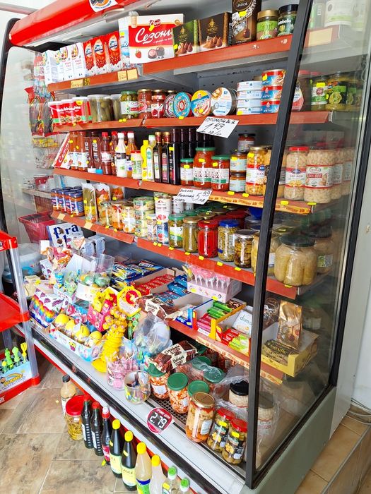 Витрини за хр.магазин