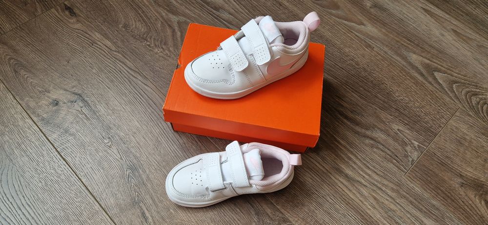 Маратонки и сандали