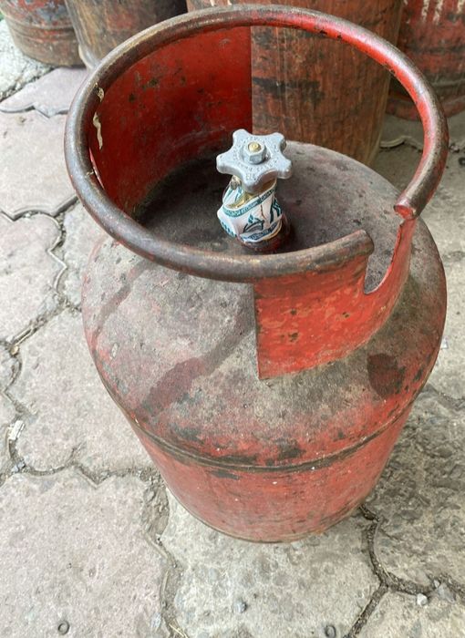 Продам газовый баллон 27 лит