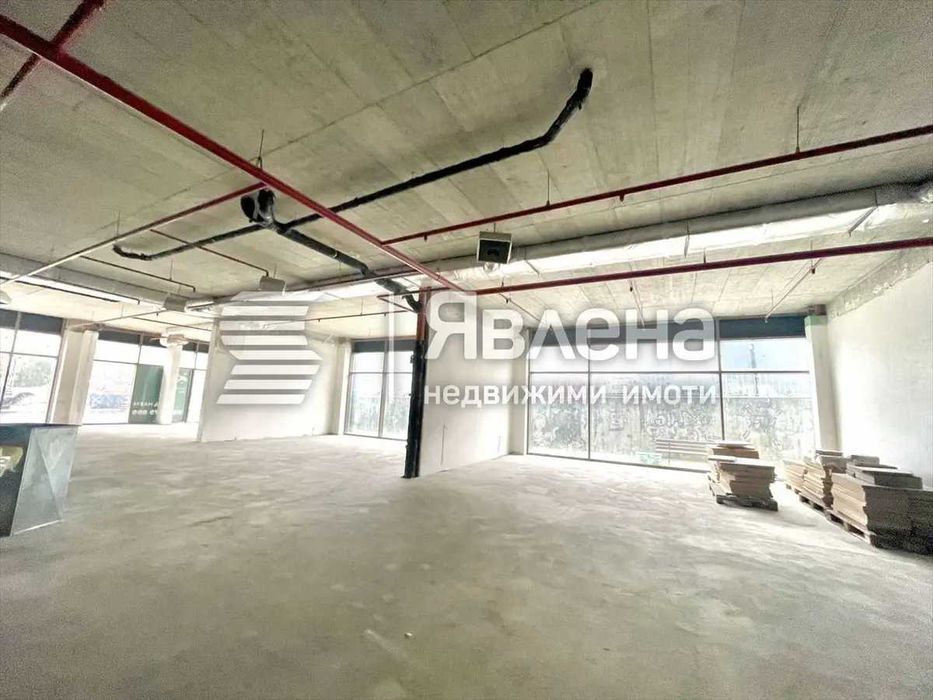 Дава се под наем Магазин в София, Люлин 2 - 1200 кв.м за 7181.31 € - Снимка #1