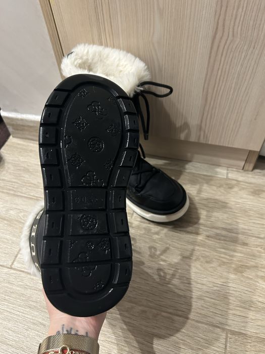 Апрески Guess 35 номер