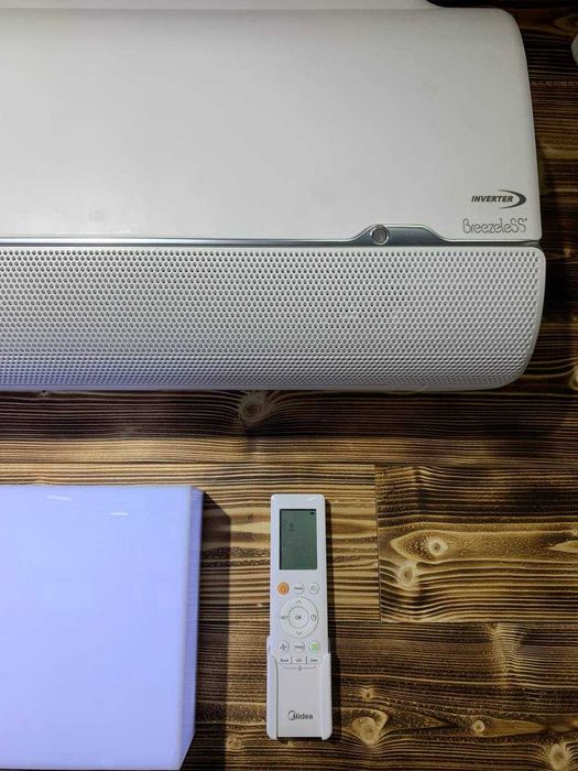 Кондиционер Midea / Konditsioner Midea Breezeless 12 000 Btu Inverter