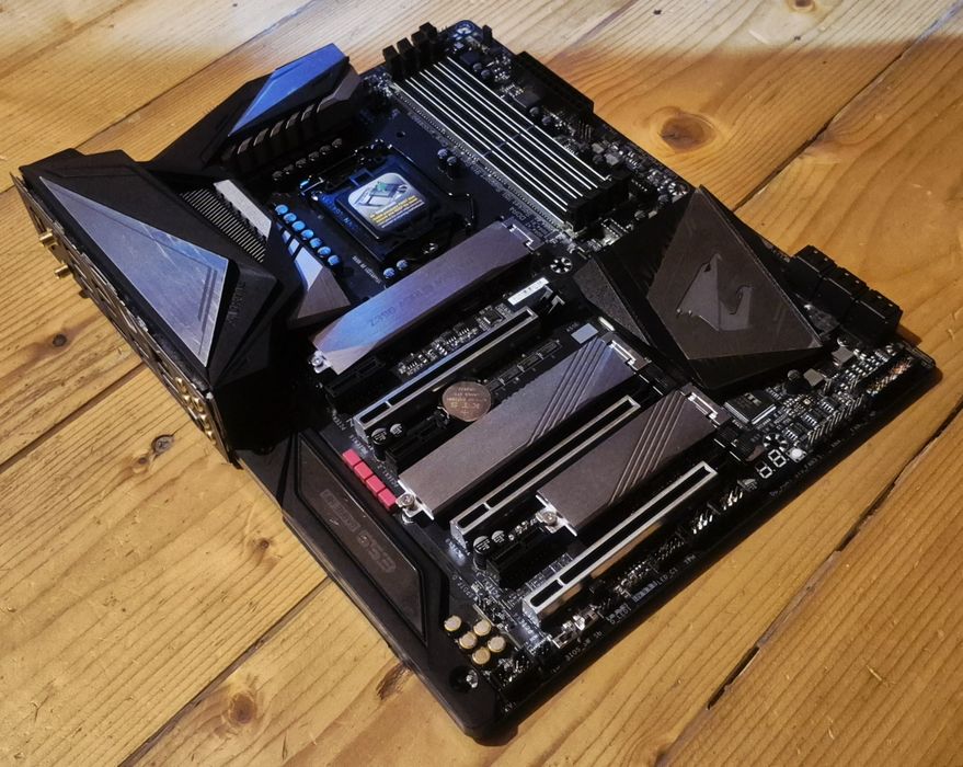 Placa baza gaming Z390 AORUS MASTER 1151