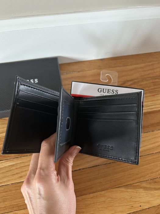 Портфейли Michael Kors и CK и Guess