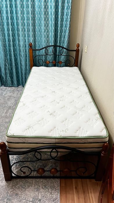 Продам кровать в отличном состояние