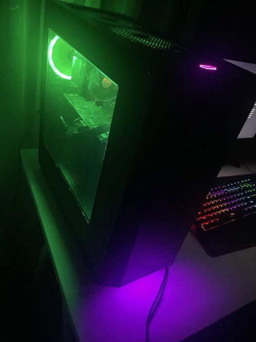 Vand PC Gaming  i7-8700 , GTX 970 , 32 gb RAM ddr4, 1 TB HDD si 240 GB SSD