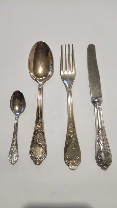 Комплект италиански посребрени прибори за хранене