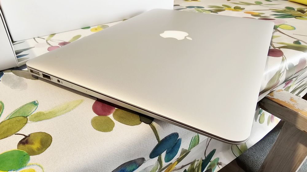 Лаптоп MacBook Air модел А1466