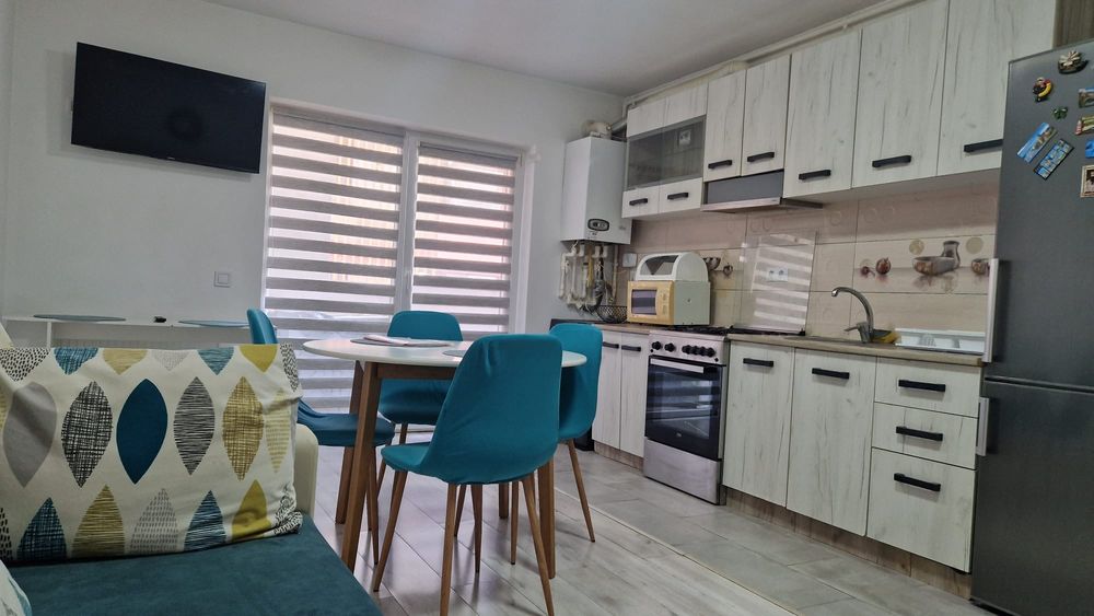 Vand apartament cu 2 camere