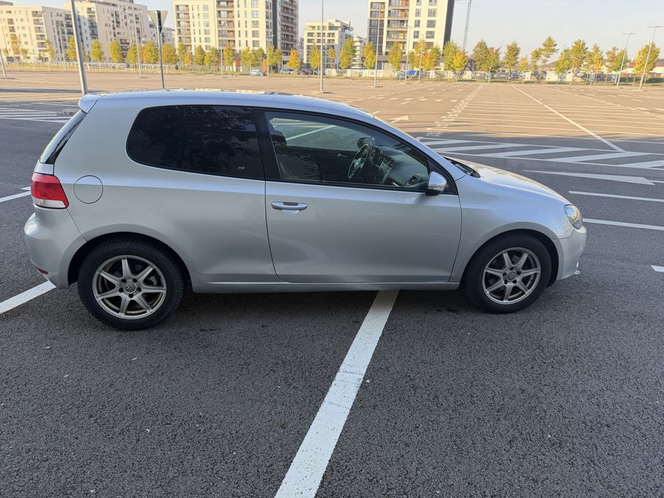 VOLKSWAGEN Golf 2010 — imagine 4