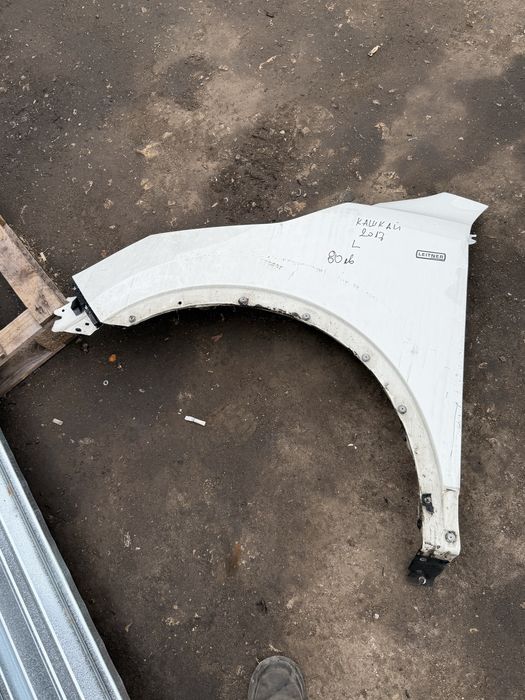 Оригинален ляв калник за nissan qashqai j11 с леки забележки