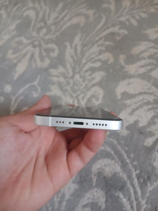 IPhone 12 с горантия