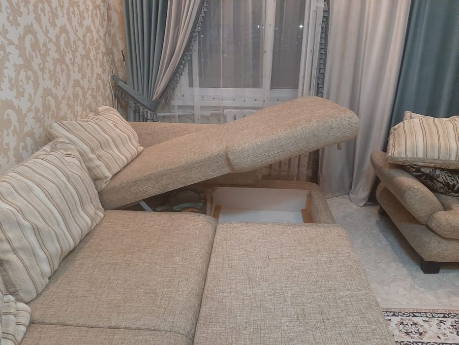 Продам мягкий уголок .