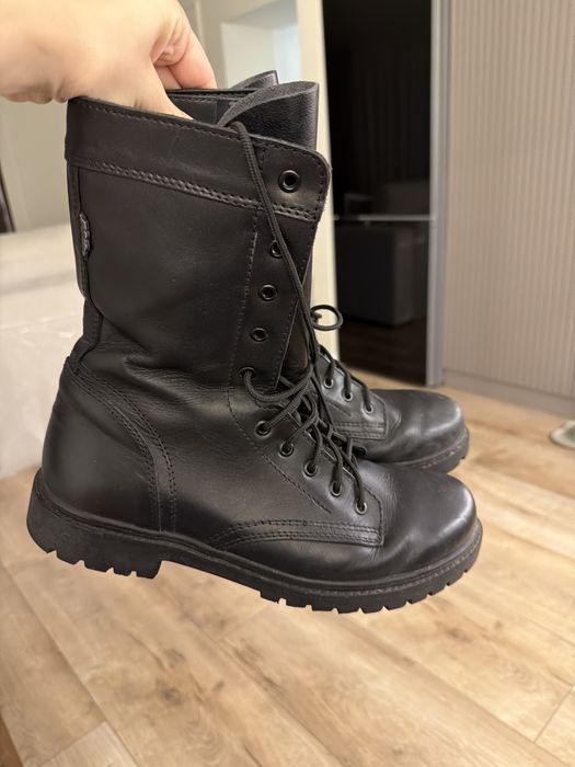 Продам берцы 44 размера