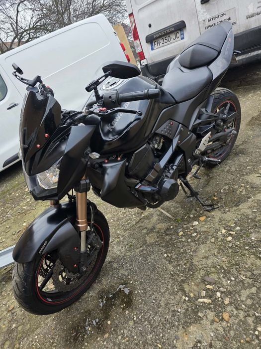 Vând kawasaki z750 R abs