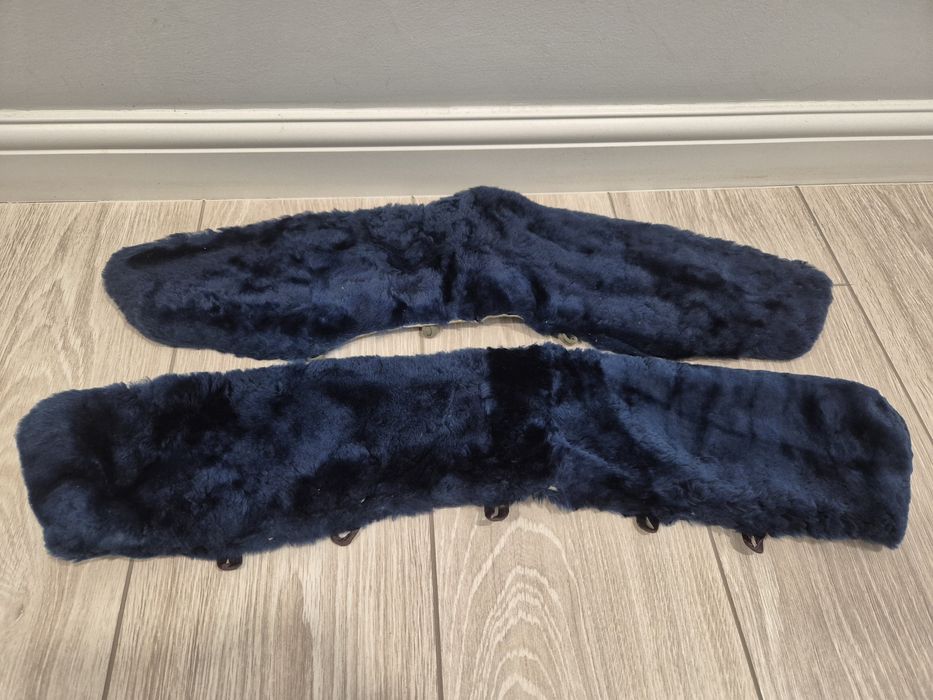 Продаю варежки меховые