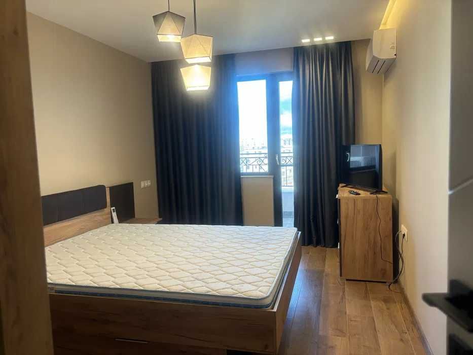 Дава се под наем Двустаен апартамент в Пловдив, Остромила - 66 кв.м за 300 € - Снимка #2
