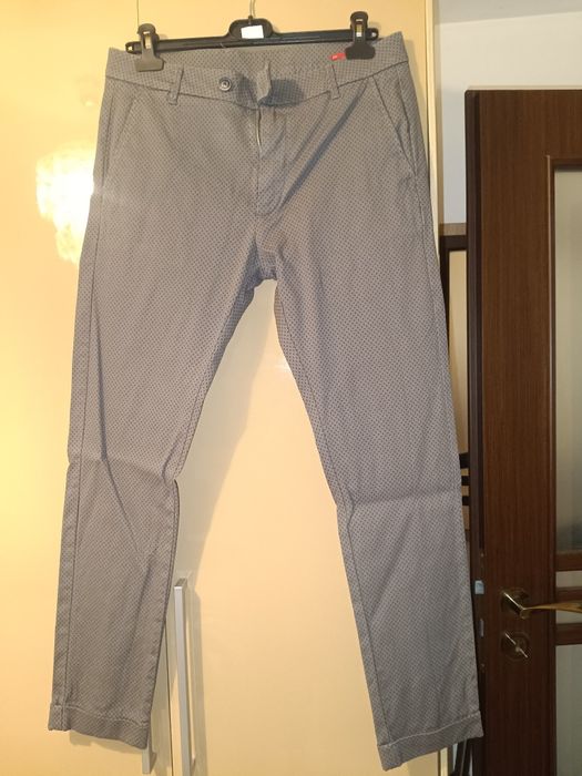 Pantaloni barbatesti Benneton M