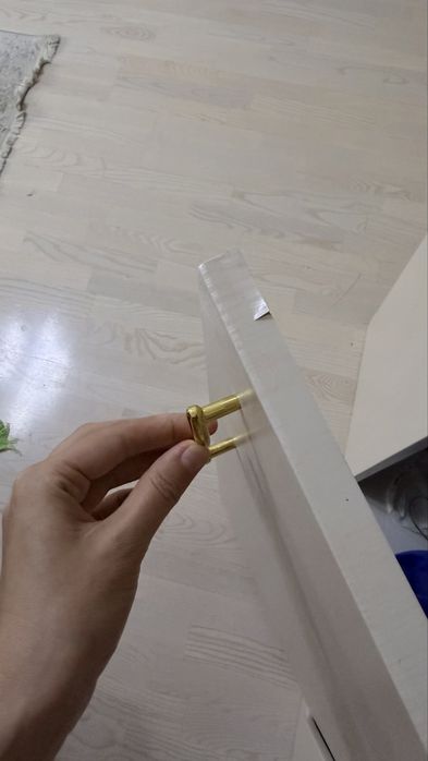 Шкаф для вещей с полками