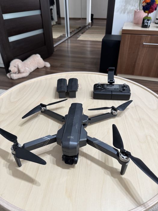 Drona SJRC F11 Pro