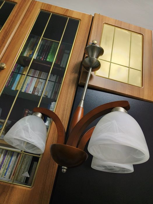 Candelabru, lustra, policandru, bec, aplica