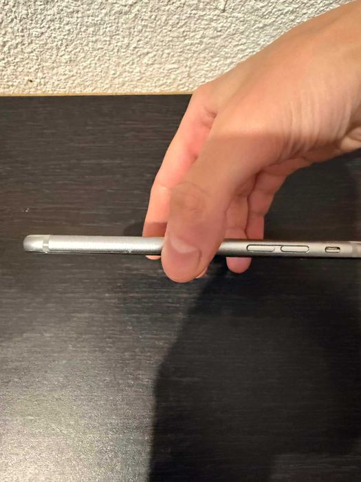 Apple iPhone 6S, 64GB, Space Grey
