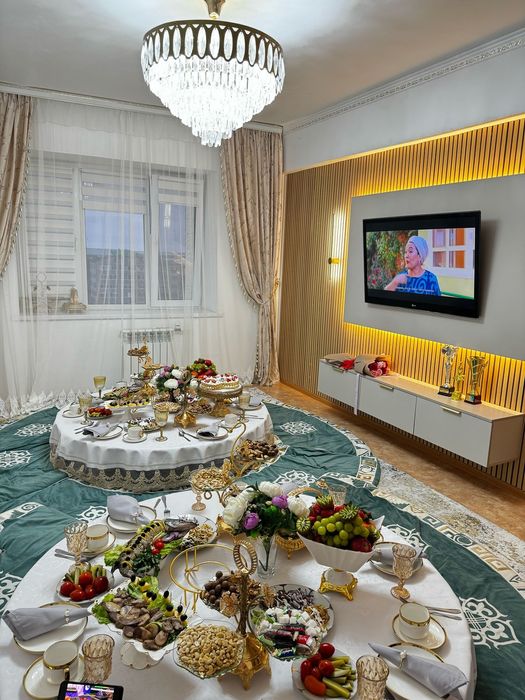 Дөңгелек жер столдар арендаға беріледі, бағасы 6мың тг